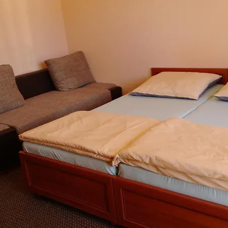 Dw Fantazja Bed & Breakfast 3*