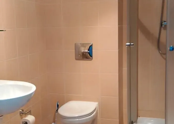 Dw Fantazja 住宿加早餐酒店 科沃布热格